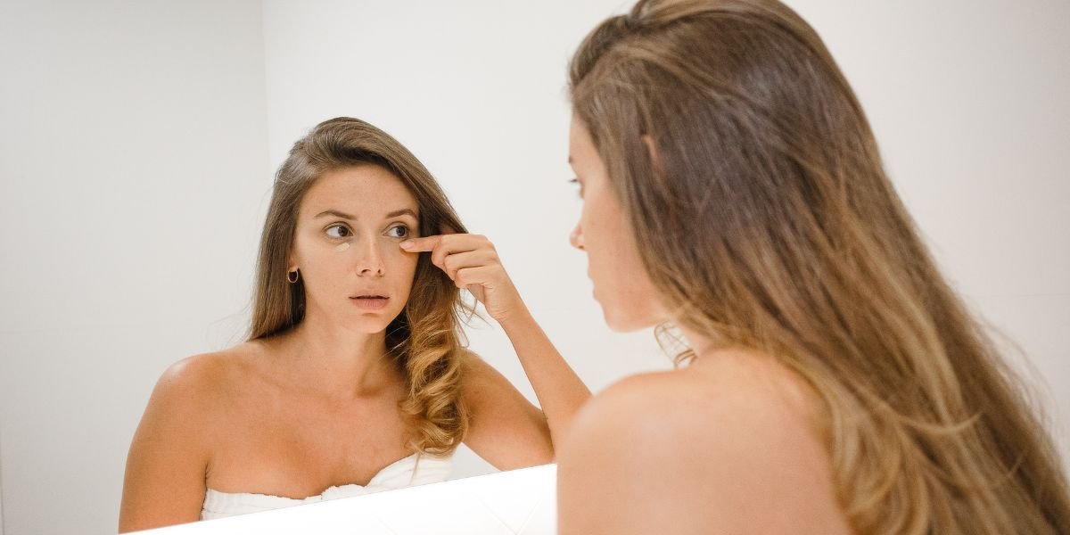 How Do You Choose the Right Concealer for Your Skin Tone?